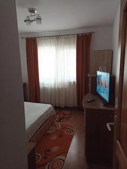 Apartament cu 2 camere decomandat în Galata - 4