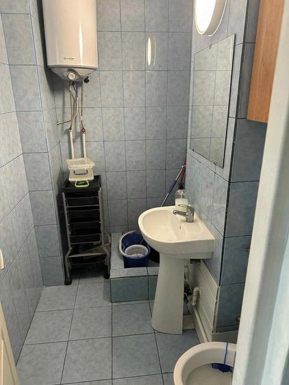 AFACERE LA CHEIE Frizerie moderna in municipiul Or?ova - 5