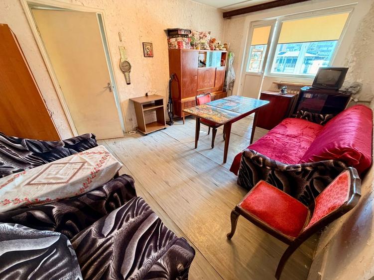 Apartament 2 camere cu balcon-Drumul Taberei 35- Metrou în fața bloc - 4