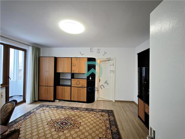 Închiriere 2 camere, Piața Teatrului, Brasov - 9