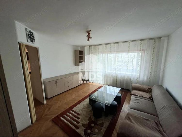 Decomandat cu 2 balcoane la etaj 3 in Bucovina - 4