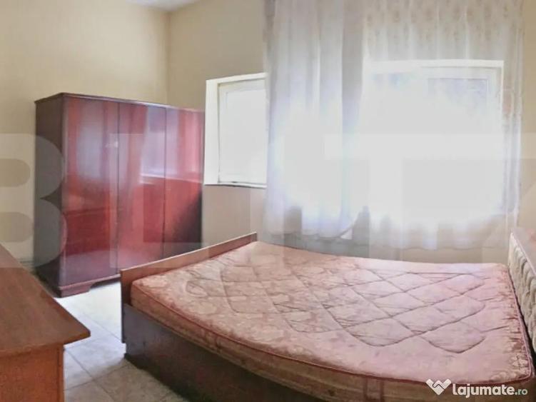 Casa de vanzare, 354 mp, zona Titu - 12