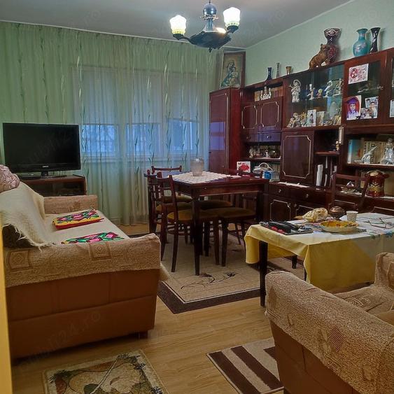 Apartament cu 3 camere pe Aleea Arcului (zona Bulevard - 3