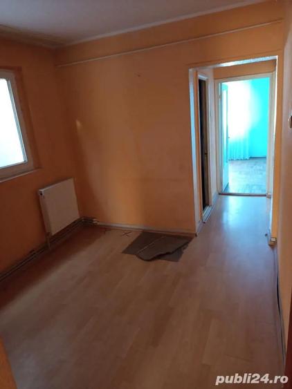 vand apartament trei camere sau schimb cu apartament cu o camera etajul 1 sau parter - 8