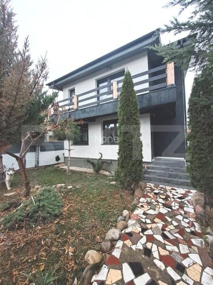 VILĂ MODERNĂ DE VANZARE – GHIMBAV, ZONA CENTRALĂ