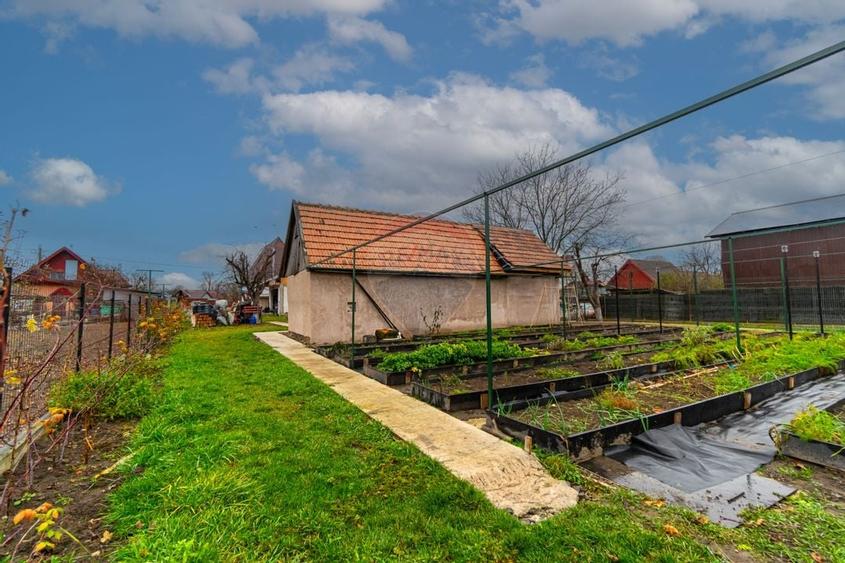 Vila cu 8 camere, 7150 mp teren intravilan I OZUN, COVASNA| COMISION 0 - 46