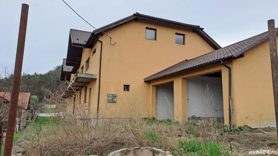 De vanzare cladire apartamente - 2