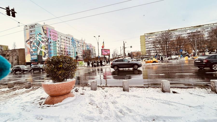 Parcul Carol . Budapesta .  2 CAMERE  = garsoniera dubla / suprafata 50 mp - 9