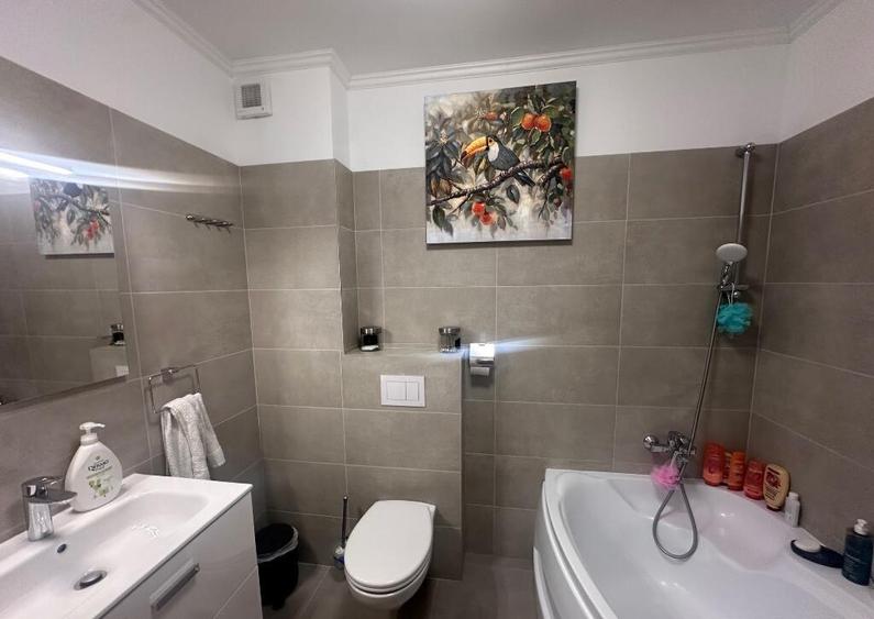 Apartament ,str.9 Mai,etaj 2 - 13