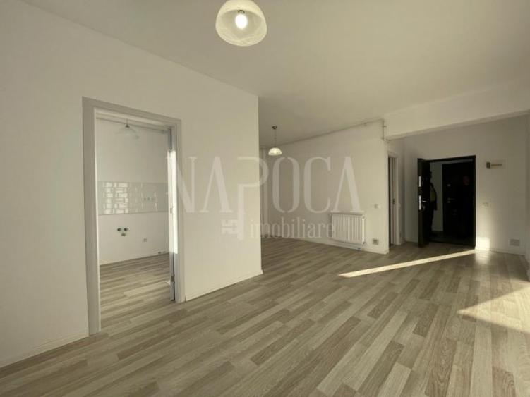 Apartament o camera de vanzare in Terra, Floresti - 2