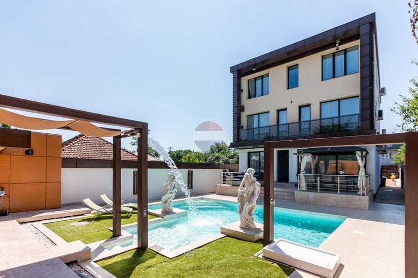 Casă individuală cu 7 camere cu Teren 600 Mp în Balotești