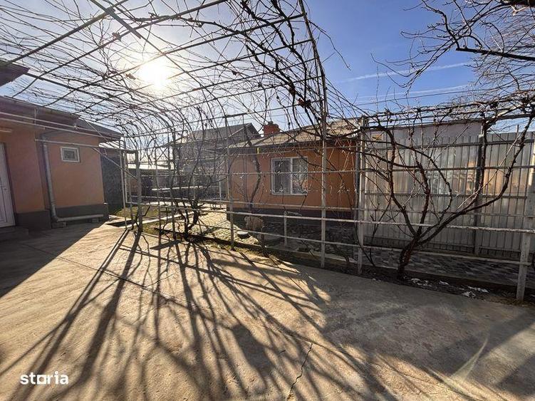 Casa, Chitila, cartierul Regina Maria, 3 corpuri de locuit, teren 548m - 5