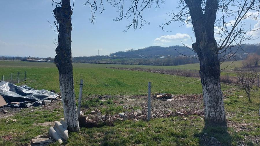 Teren de vanzare Ionesti - 2