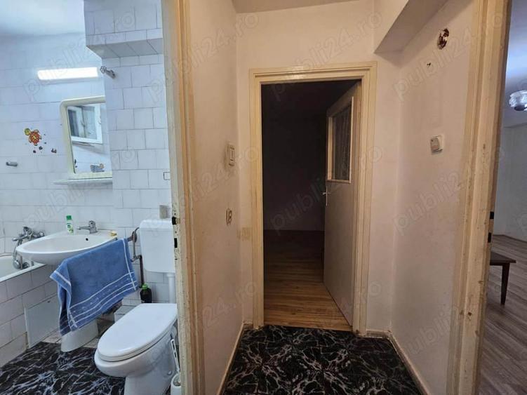 Apartament 3 camere, etaj intermediar, Pia?a Victoriei, comision 0% - 4