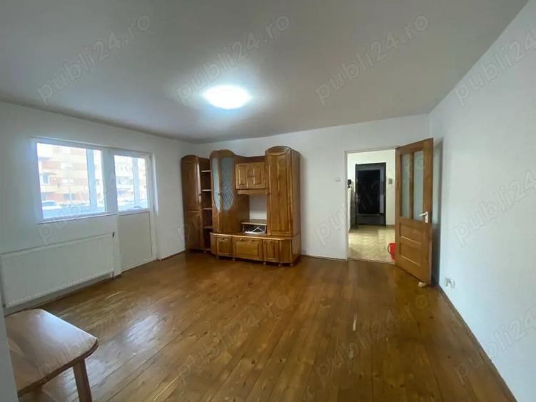vand apartament 2 camere - 2