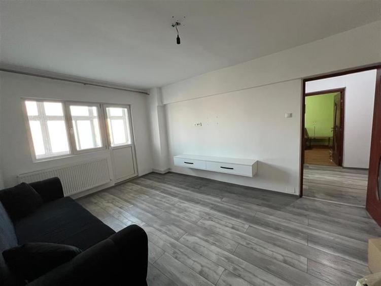 Republicii vedere stradala, etaj 4 din 7, doua camere decomandate! - 4