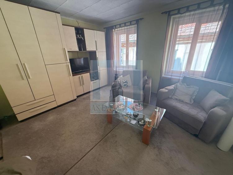 De vanzare garsoniera, in inima orasului Brasov - 8