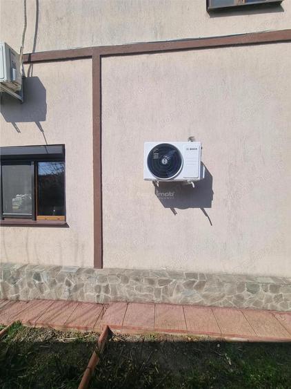 Casa-vila si teren in Nanov - 14