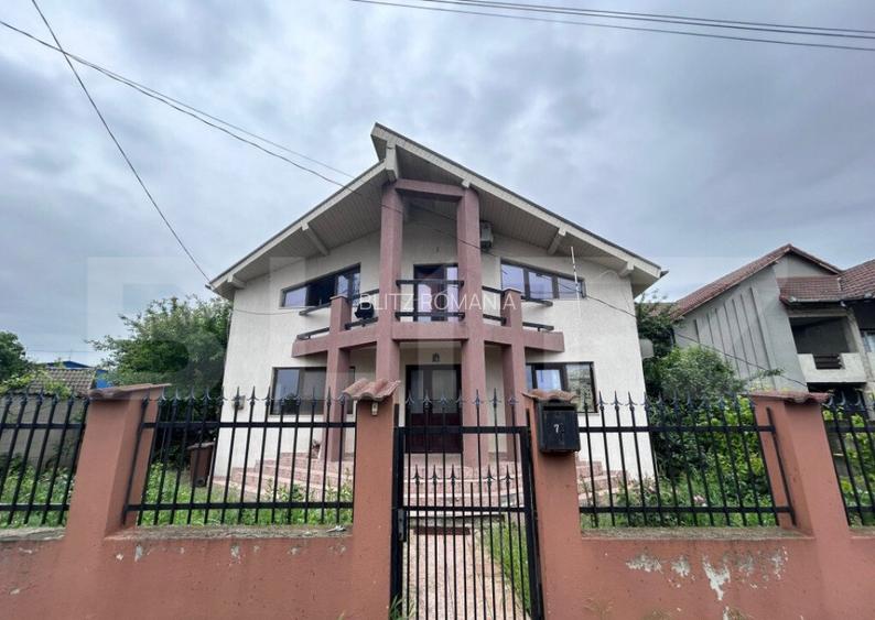 Casa cu 5 camere, curte 650 mp, zona Bariera Valcii