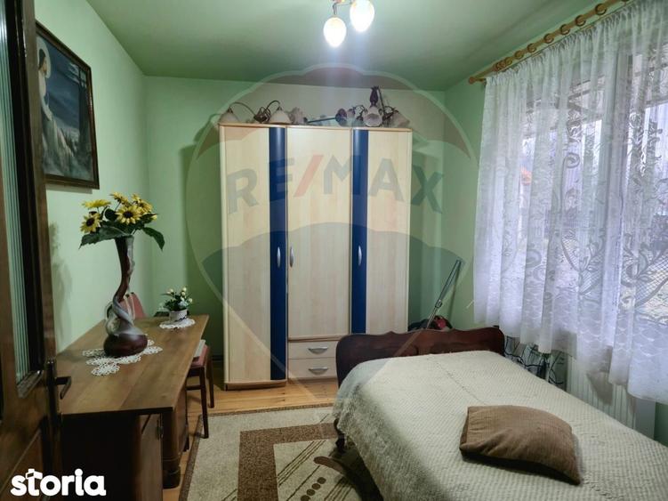 Casa / Vila cu 7 camere de vanzare - 12