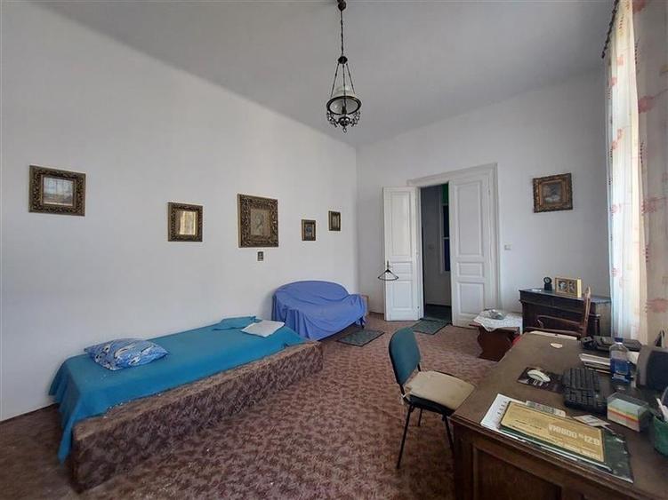 Apartament generos cu 3 camere, zona Metianu - 12