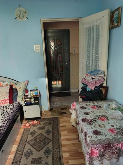 Apartament 3 camere semidecomandat 3/4 - 4