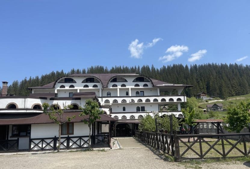 Vanzare 3 camere 106 mp Gura Humorului - investitie la ,,Castel" - 1