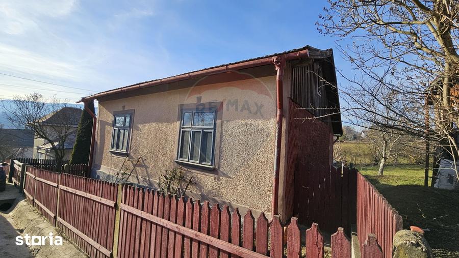 Casă cu 3 camere cu Teren 900 Mp în Poieni-Solca