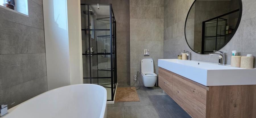 Duplex cu 5 camere cu Canalizare în Pipera
