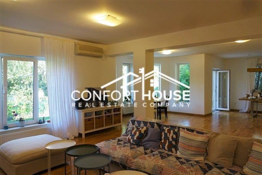 Duplex cu 6 camere cu Canalizare în Iancu Nicolae