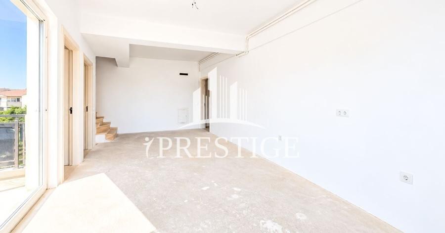 Apartament cu 3 camere decomandat în Turnișor
