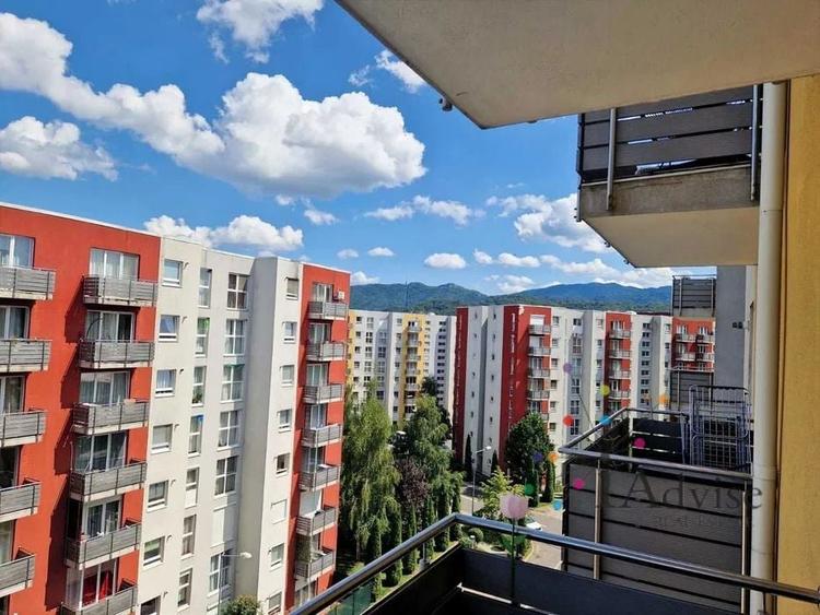 Apartament cu 3 camere decomandat, mobilat în Avantgarden