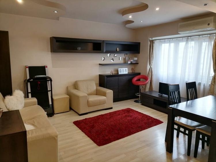 Apartament cu 3 camere decomandat, mobilat în Gară