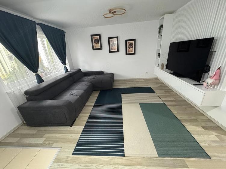 Casă cu 4 camere cu Teren 90 Mp în Șura Mare