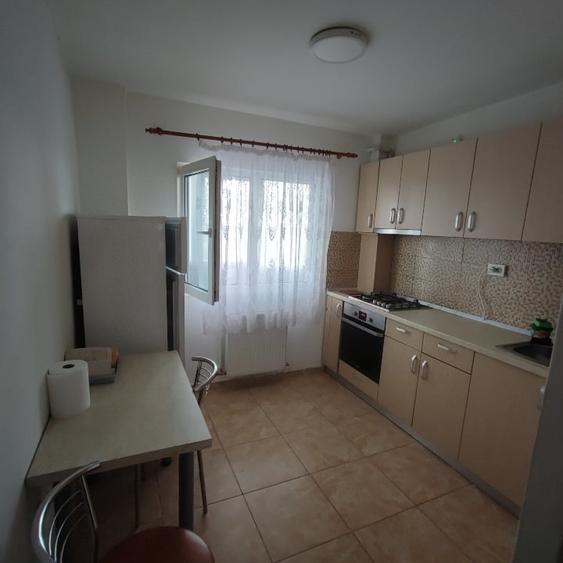 Apartament cu 2 camere semidecomandat, mobilat în Militari
