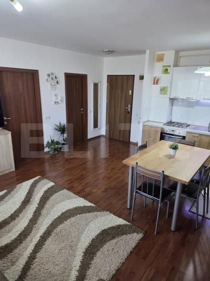 Apartament cu 2 camere semidecomandat, mobilat în Iris