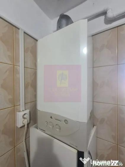 Apartament cu 3 camere decomandat în Câmpina