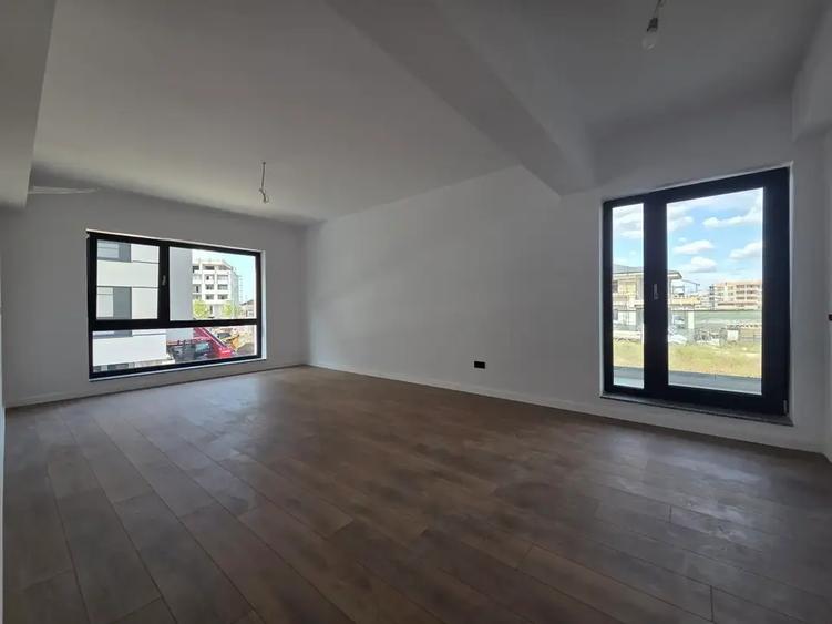 Apartament cu 4 camere decomandat în Theodor Pallady