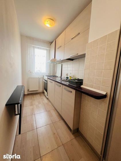Apartament cu 2 camere, mobilat în Tei