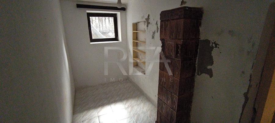 Casa cu 9 camere, Parcul Carol - 15