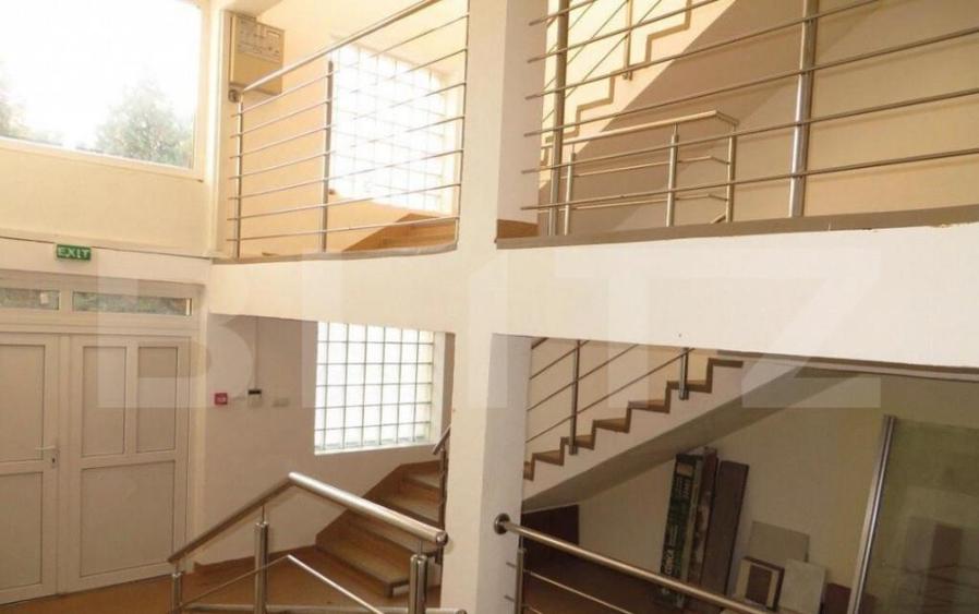 Casa de vanzare , anterior clinica medicala , 1174mp, 30 cam - 11