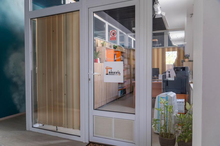 Spatiu pretabil birou de inchiriat - 6