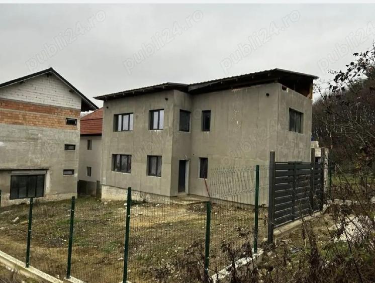 Propietar vand casa noua Bocsa - 2