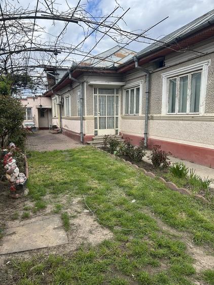 Casa de vanzare Strada Victoriei - 1