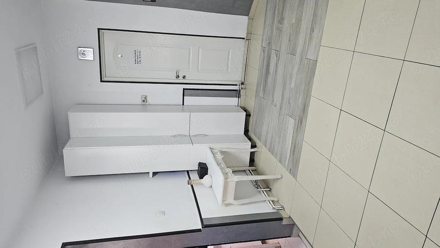 Spațiu comercial, de 20 mp, în Central