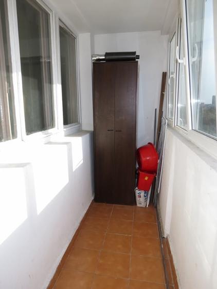 3 cam Piață Domenii/1 mai - 4