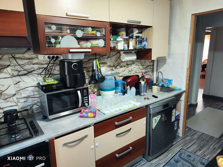 De vanzare apartament cu 3 camere - 3