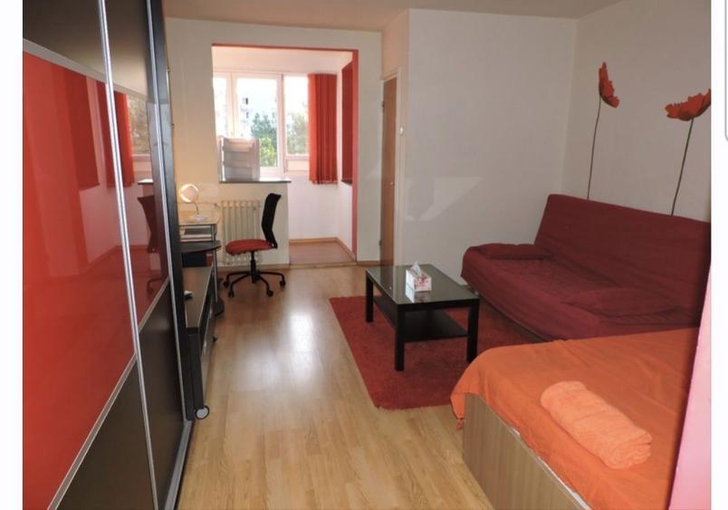 Proprietar vand garsoniera Titan - 1