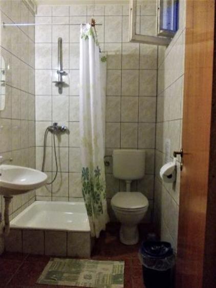 Pensiunea Arpád..de vanzare in inima judetului Harghita/in Secuime/,la doar 2 km de orasul Cristuru  - 10