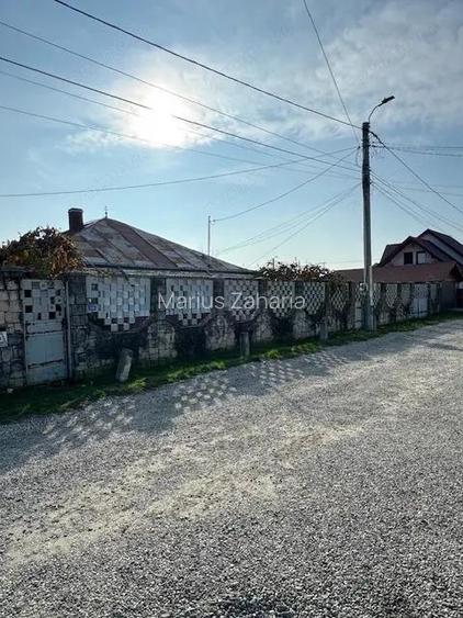 Casa cu 807 mp teren de vanzare, BACAU, str. Spicului-SERBANESTI